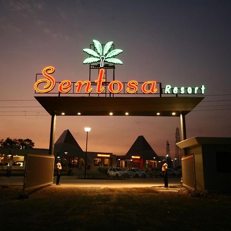 Sentosa Resorts & Water Park Chinchvad Esterno foto